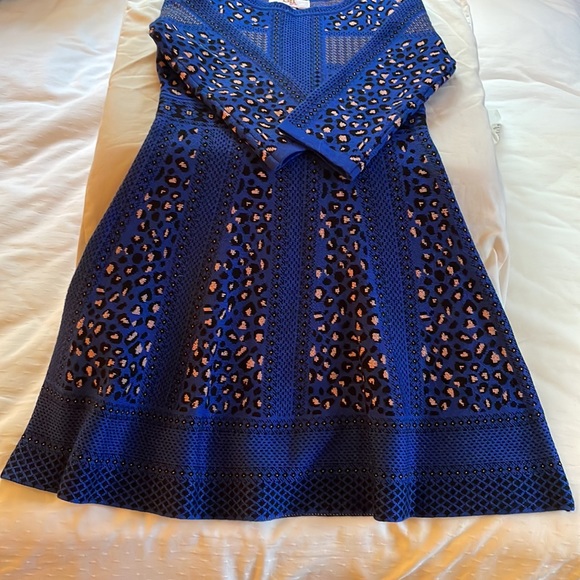 Girls dress - Picture 2 of 8